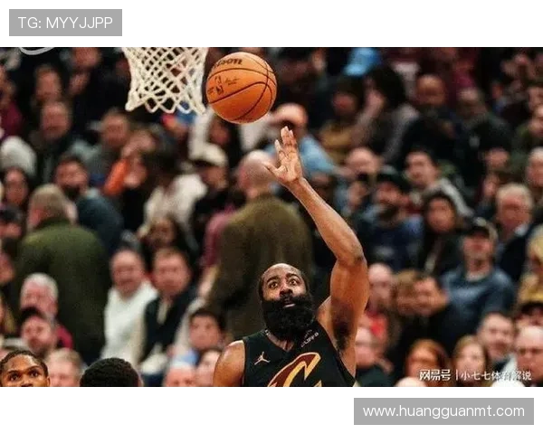 哈登比起火箭时期挡拆分球提升进攻效率