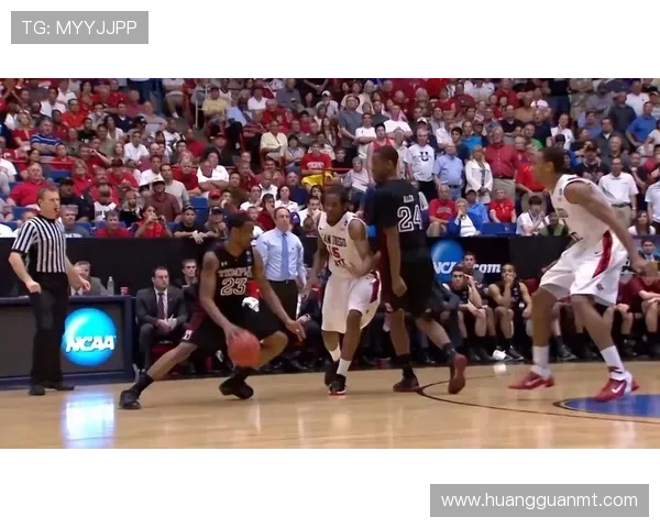 伦纳德增背身单打 提升关键时刻命中率较上季更稳