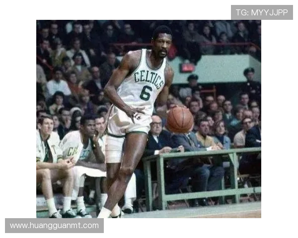 拉塞尔防守篮板表现拉开差距，巩固内线霸主地位